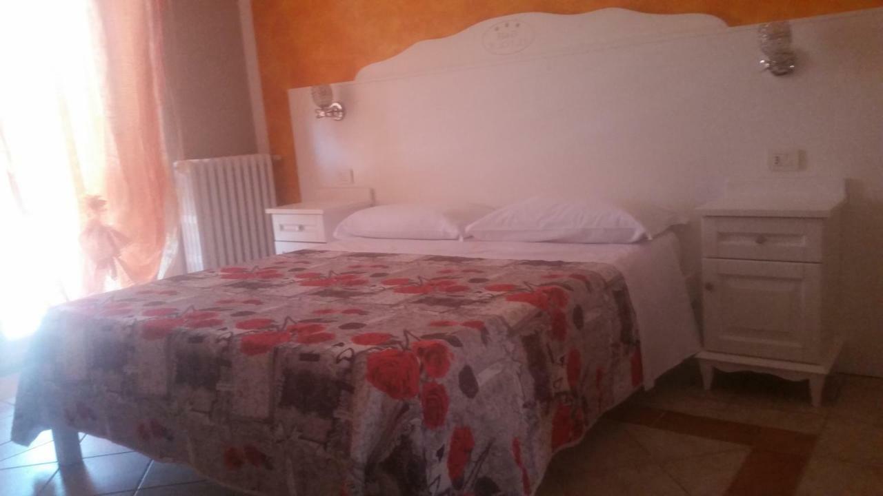 Bed and Breakfast Il Rifugio Di Dante Синалунга Экстерьер фото